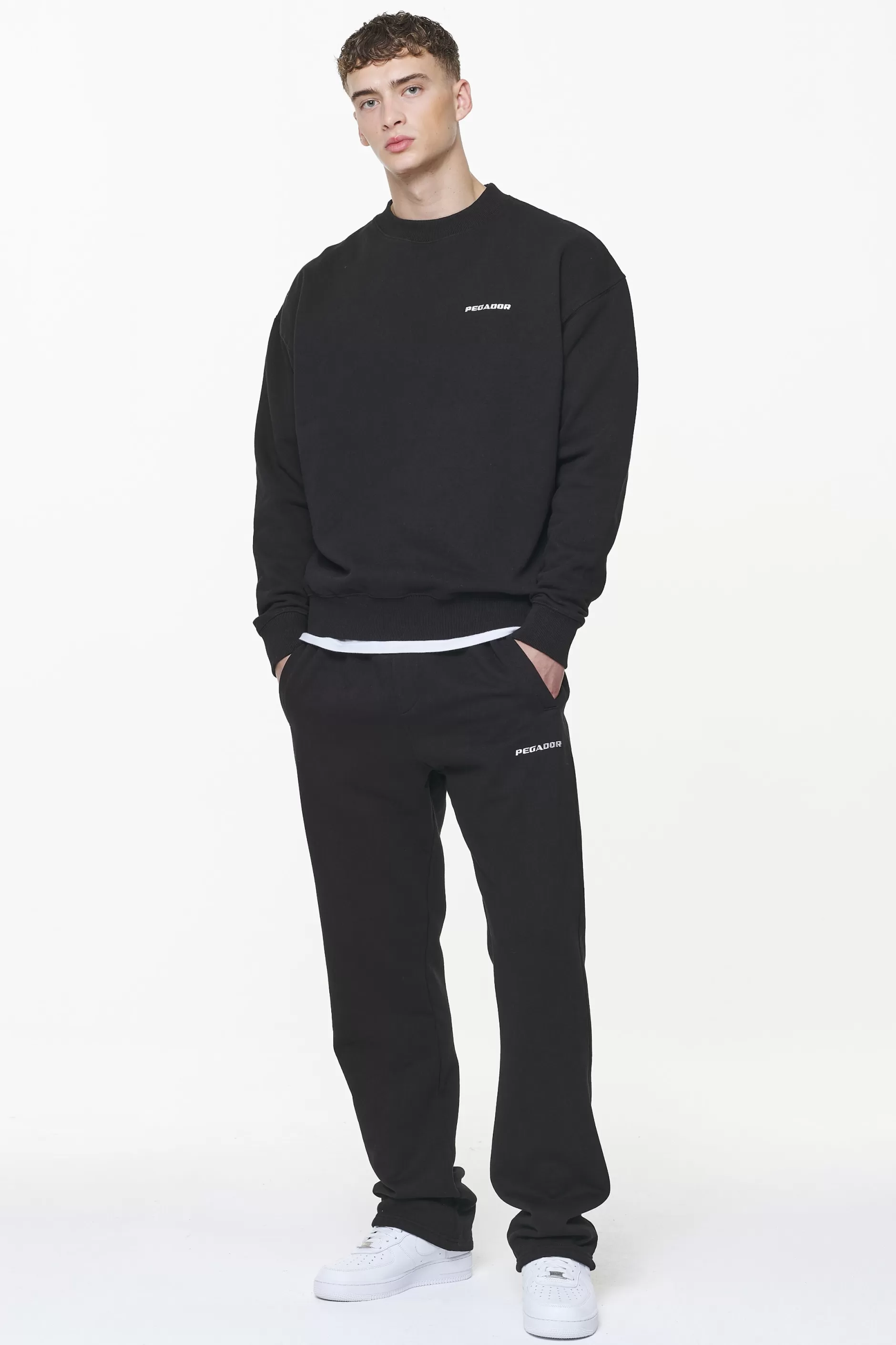 New Pegador Logo Oversized Sweater Vintage washed onyx black