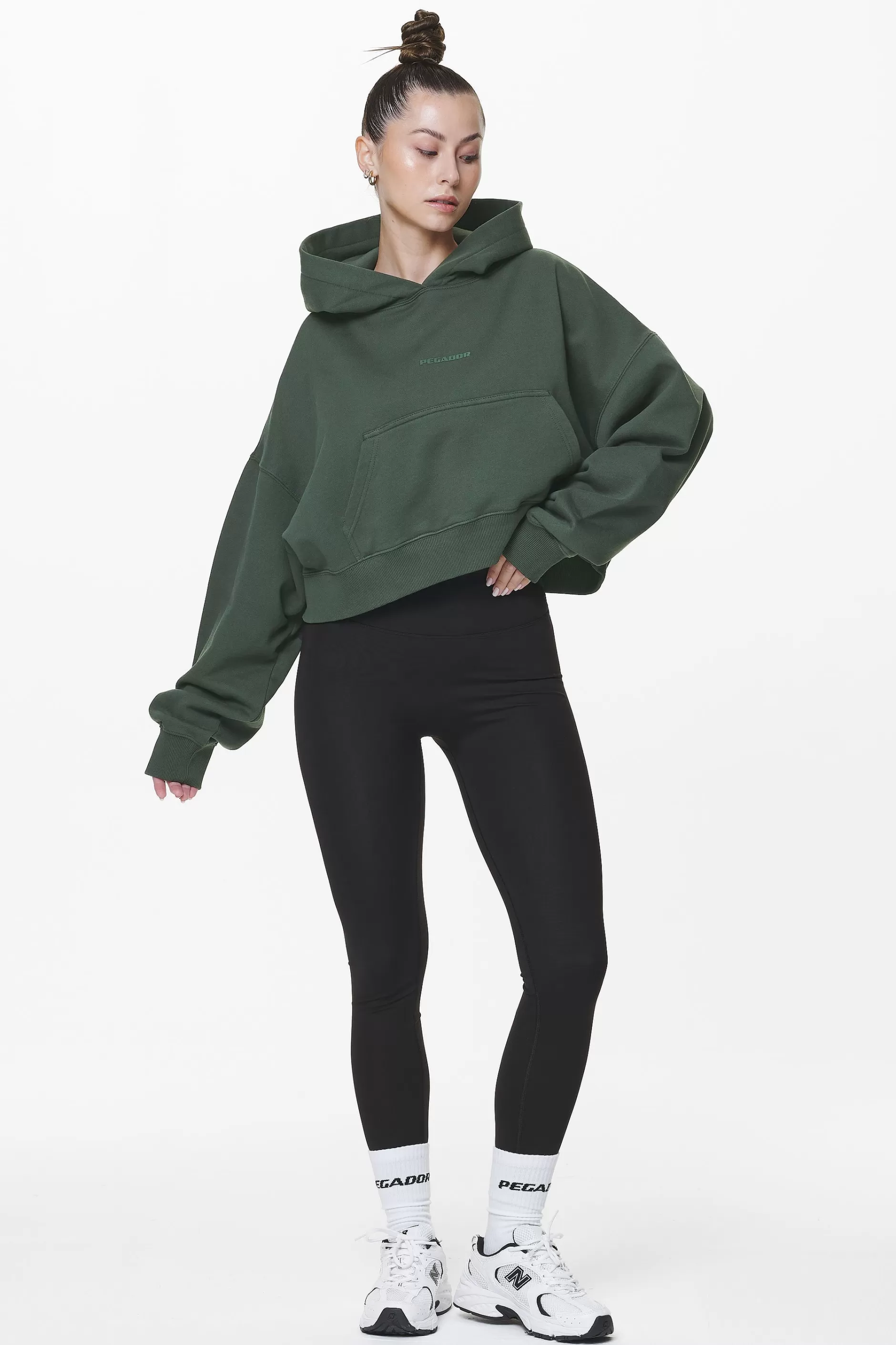 New Pegador Salita Oversized Cropped Hoodie Washed Sage Green Gum